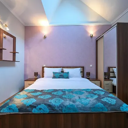 Amira House Villa *
