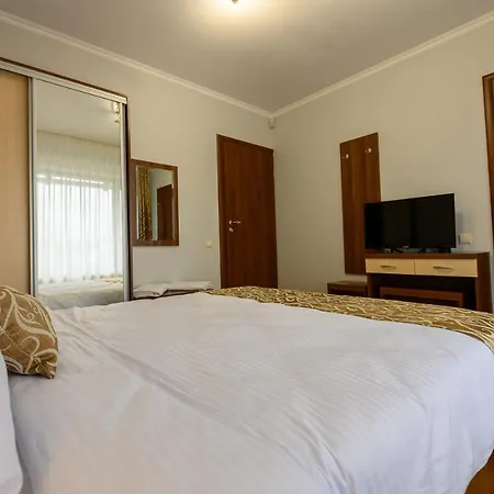 Amira House Villa *